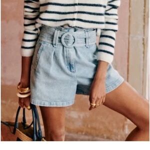 Sezane Deia Shorts in Snow Blue